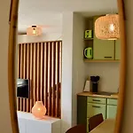 Holiday home Mireille's